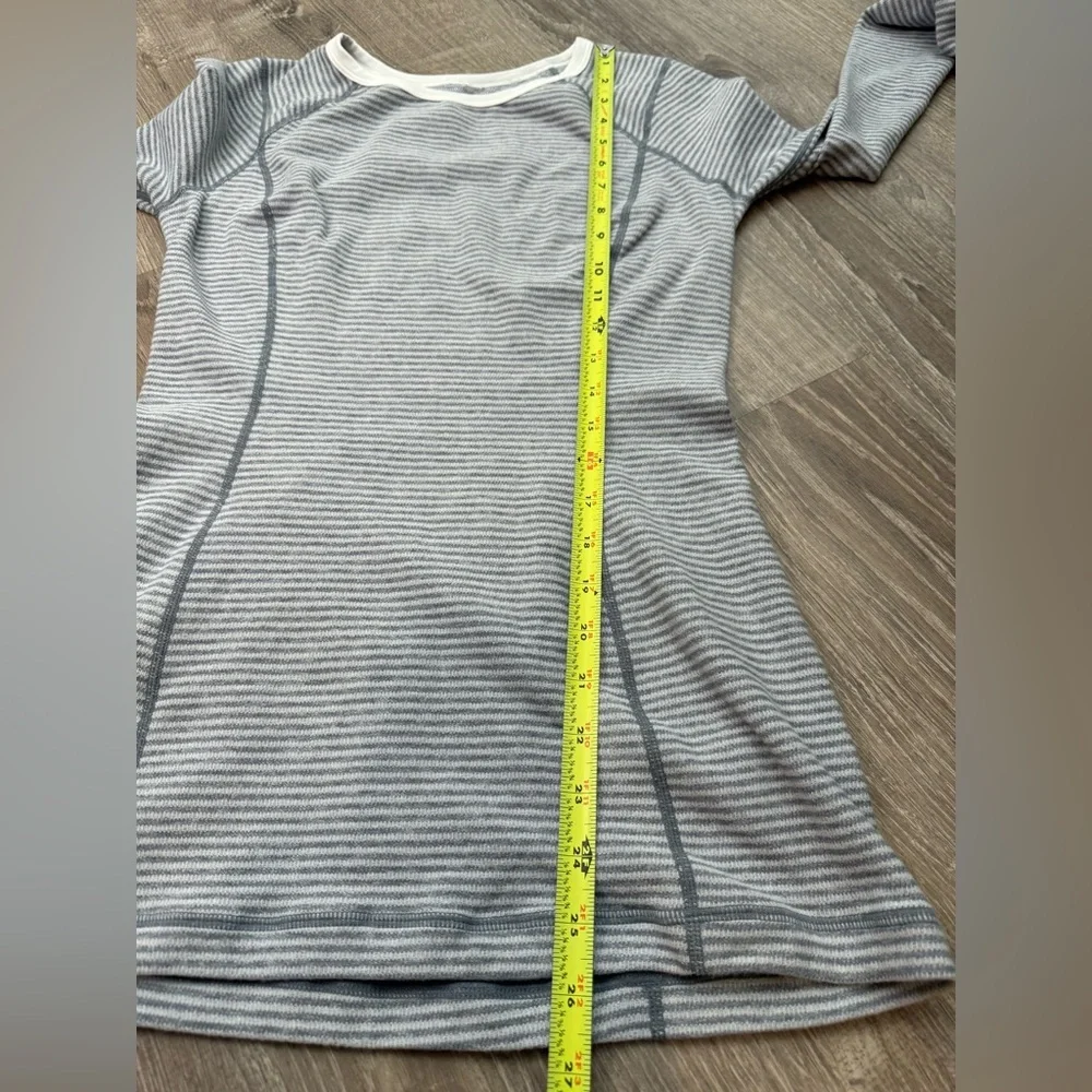 Lululemon Run Turn Around Long Sleeve Heathered Blur Gray Size 6